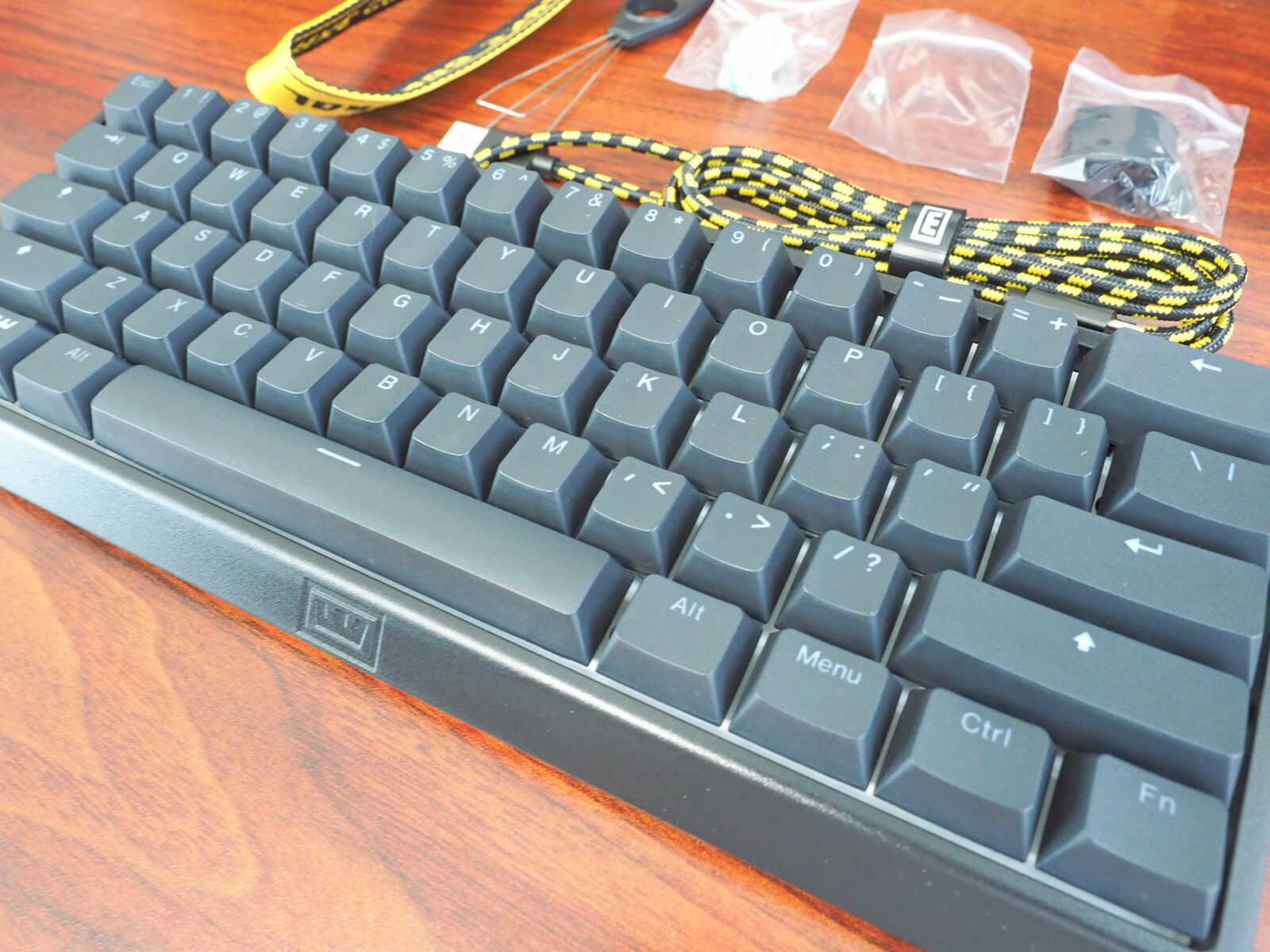 日本製 2ウェイ wooting 60he / ゲーミングキーボード 新品未開封